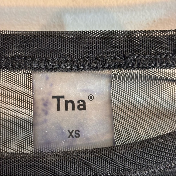 TNA Sz XS Long Sleeve Tee T-Shirt Sheer Crew Neck Lightweight Minimalist Style - Picture 4 of 6